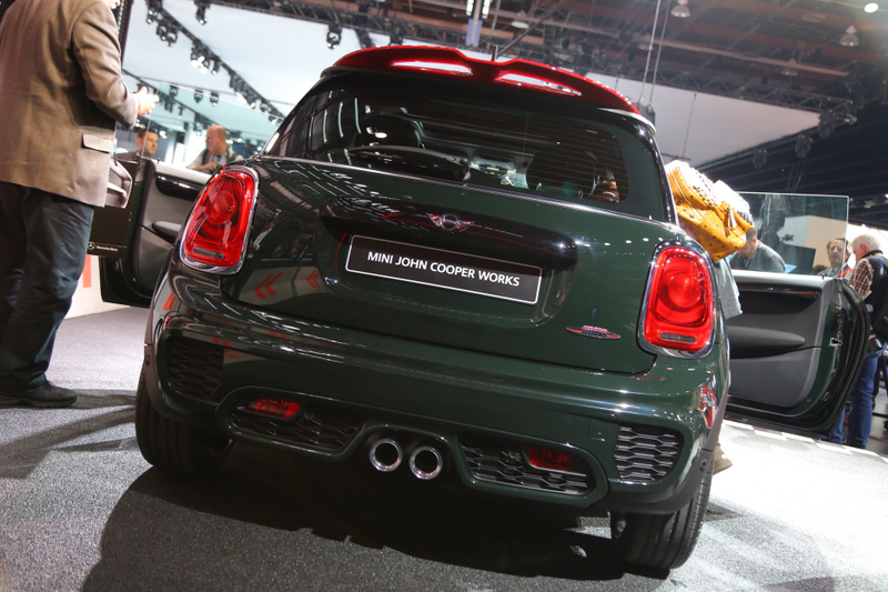 Illustration for article titled The 2015 Mini John Cooper Works: 228 HP And Bonkers Looks For $30,600